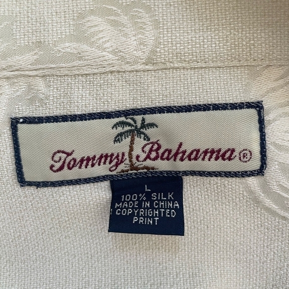 TOMMY BAHAMA Silk Palms Print Relaxed Short Sleeve Men’s Hawaiian Beach Shirt - Picture 7 of 8